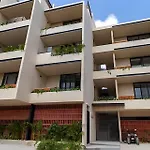 Full Apartment With Private Pool, Roof Garden, Bbq, Wifi, 2 Beds