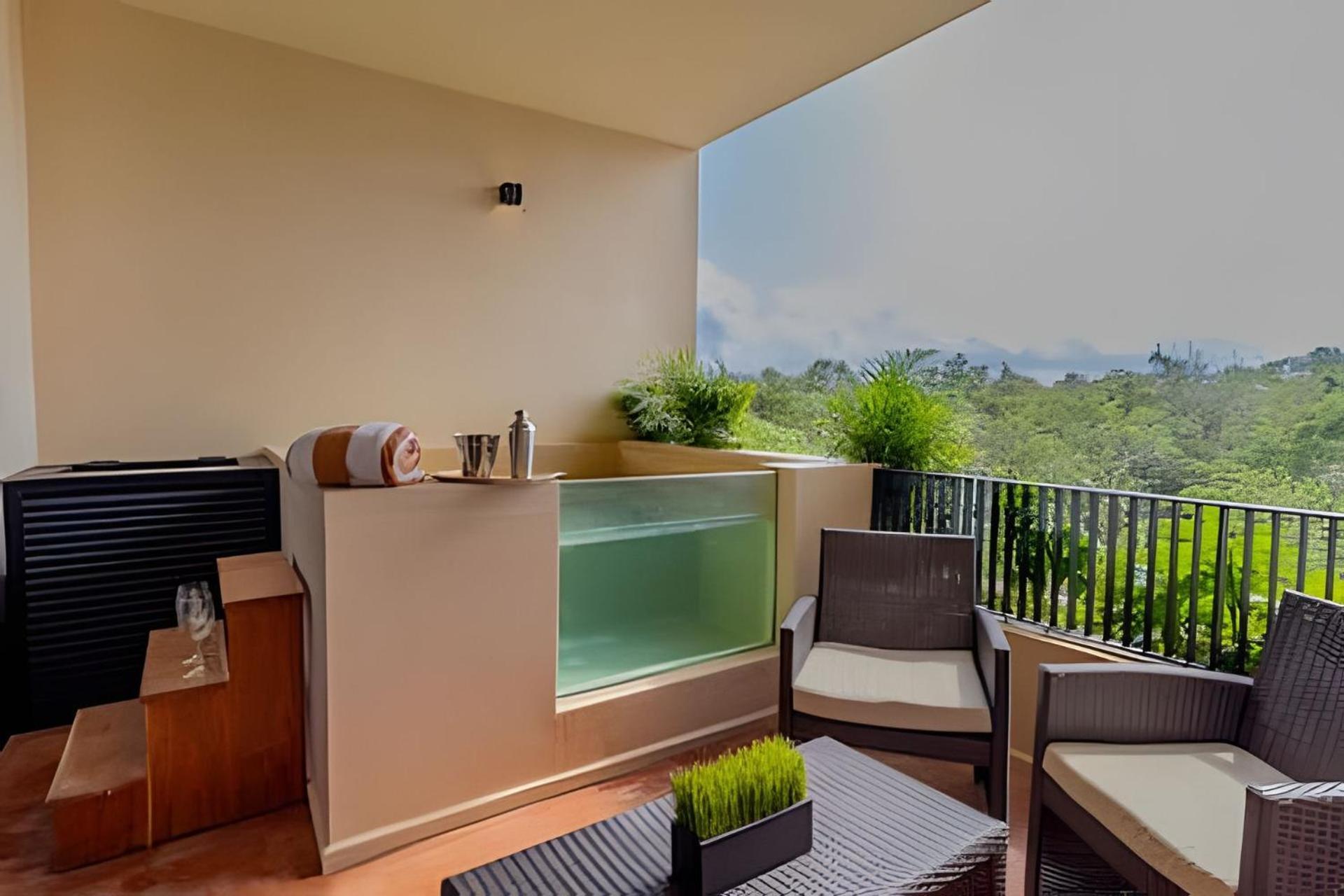 Apartment Full With Private Pool, Roof Garden, Bbq, Wifi, 2 Beds *